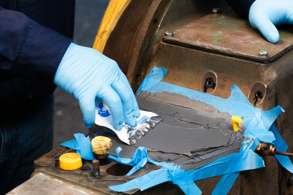 WEICON 耐高温钢铁修补剂 HB 300 | high-temperature-resistant epoxy resin system for repairs and moulding