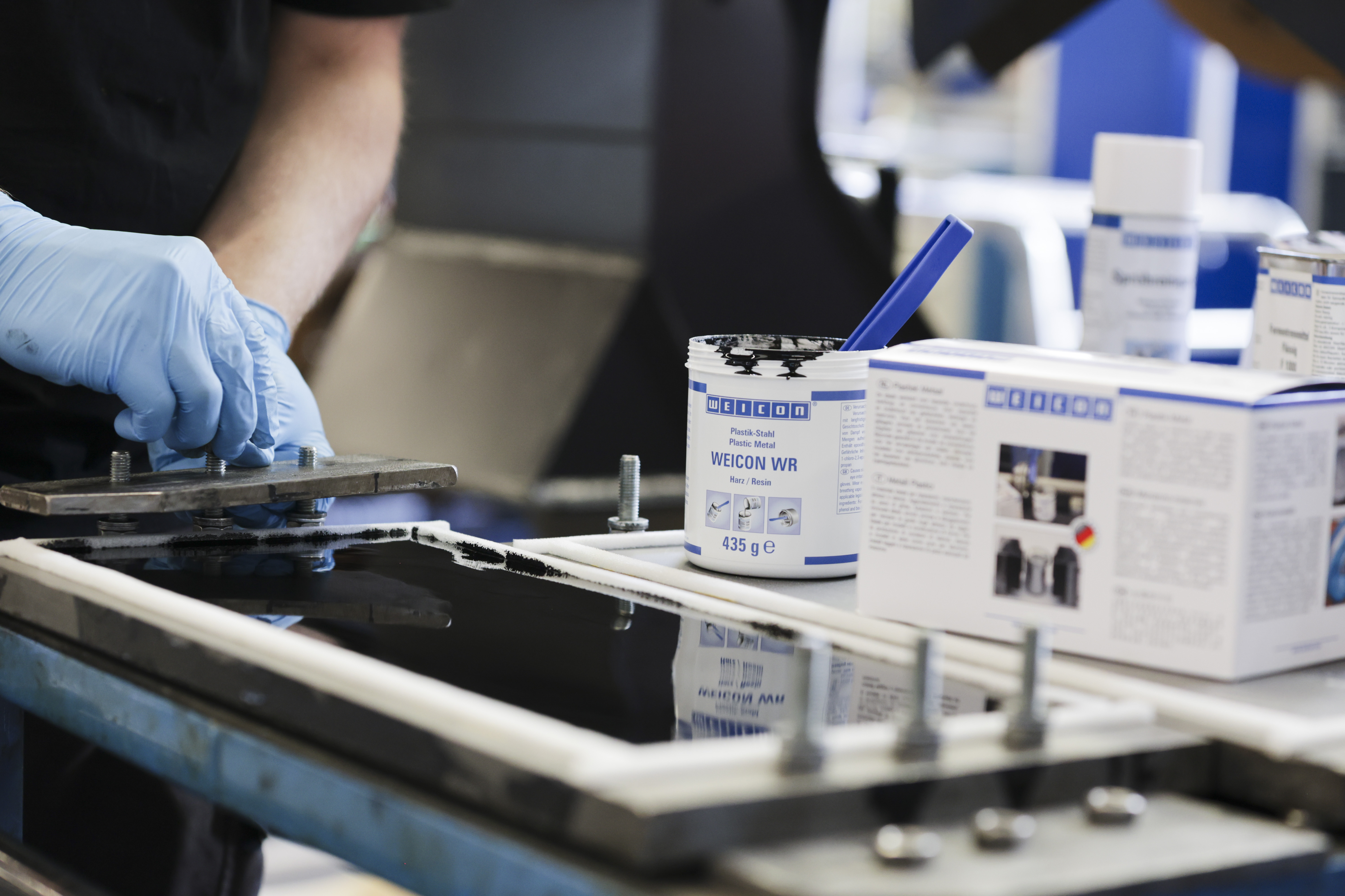 WEICON 钢铁修补剂 WR | steel-filled liquid epoxy resin system for casting and gap compensation