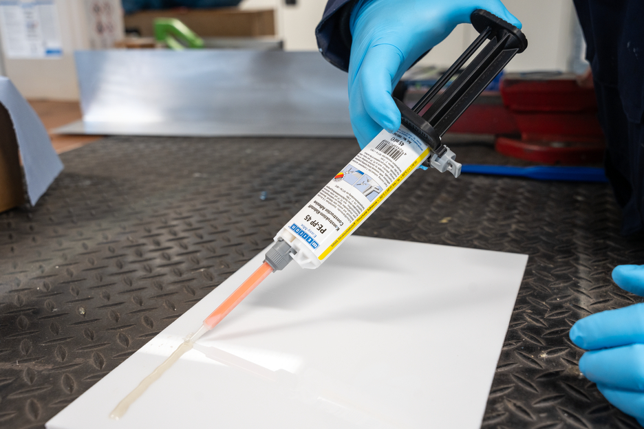 易混合PE-PP 45 | construction adhesive based on methyl acrylate for special plastics