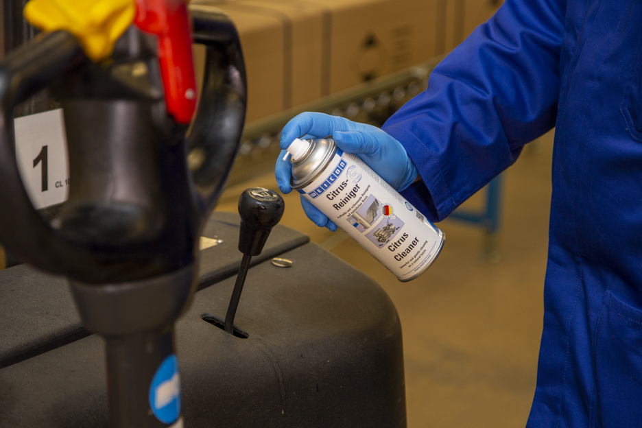 橘味清洁剂 | universal cleaner with an isopropanol content of over 75%