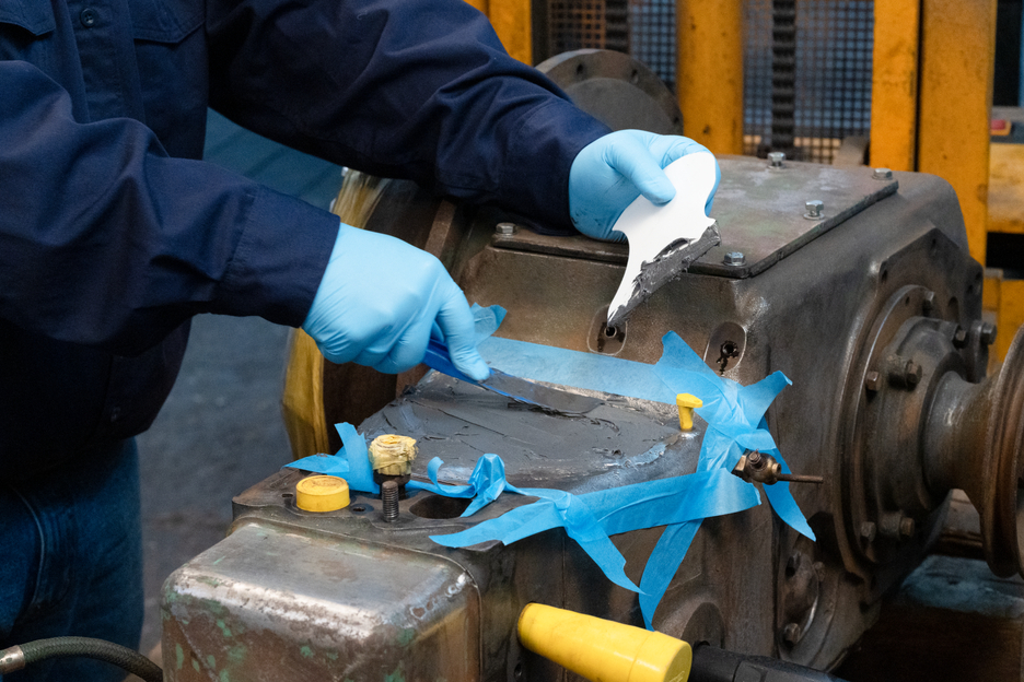 WEICON 耐高温钢铁修补剂 HB 300 | high-temperature-resistant epoxy resin system for repairs and moulding