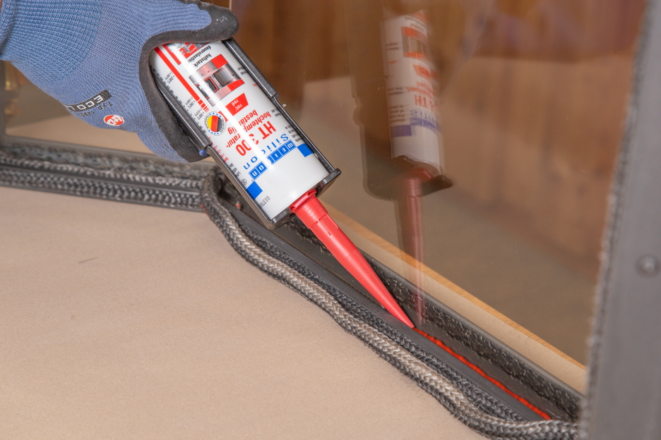 HT 300 | sealant, high-temperature-resistant up to 300°C HT 300 | sealant, high-temperature-resistant up to 300°C