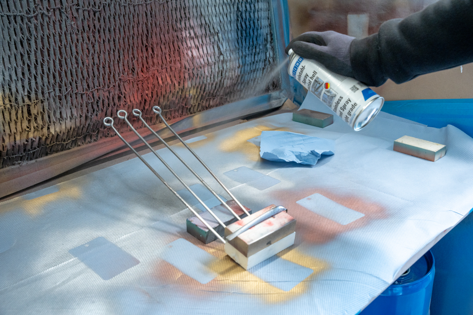闪亮型不锈钢喷剂 | corrosion- and weather-resistant surface coating