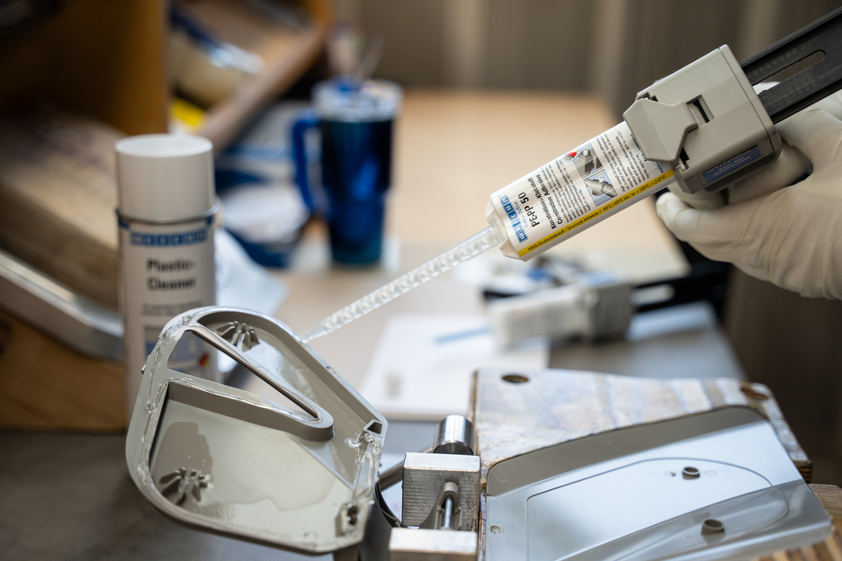 Easy-Mix 易混合型 PE-PP 50 | construction adhesive based on methyl acrylate for special plastics