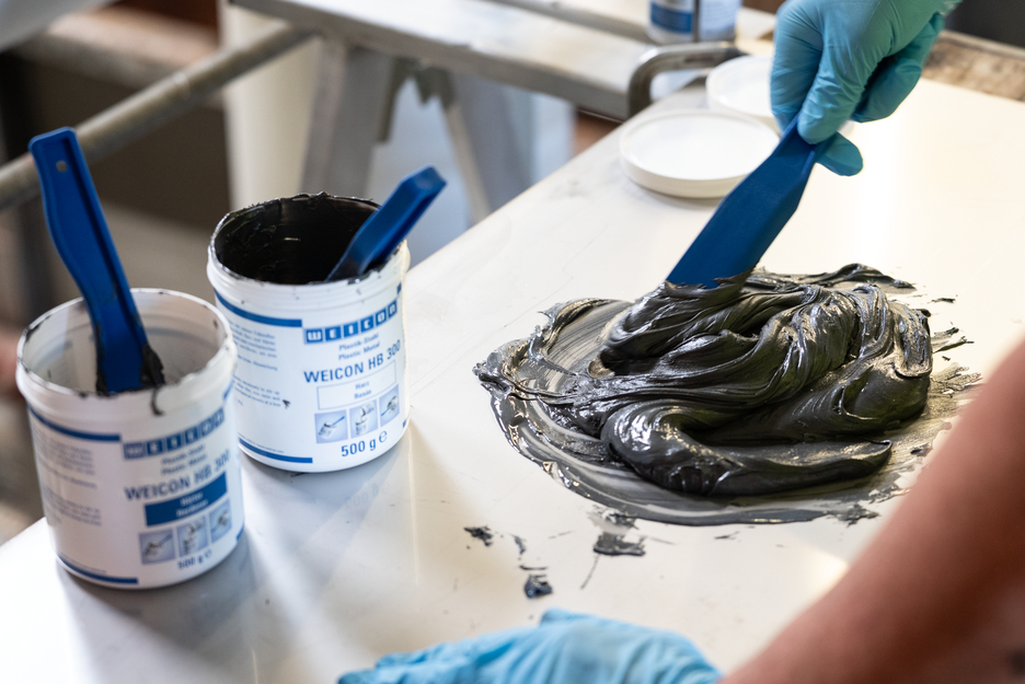 WEICON 耐高温钢铁修补剂 HB 300 | high-temperature-resistant epoxy resin system for repairs and moulding