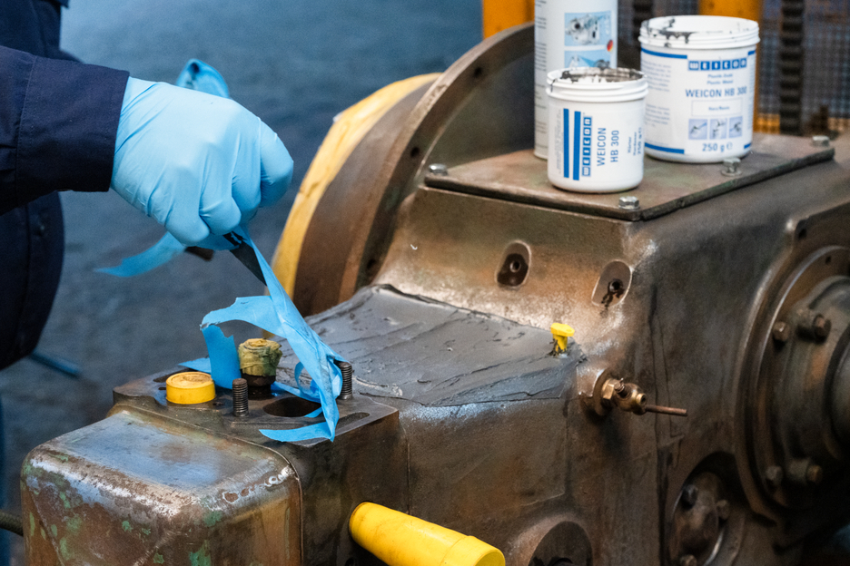 WEICON 耐高温钢铁修补剂 HB 300 | high-temperature-resistant epoxy resin system for repairs and moulding
