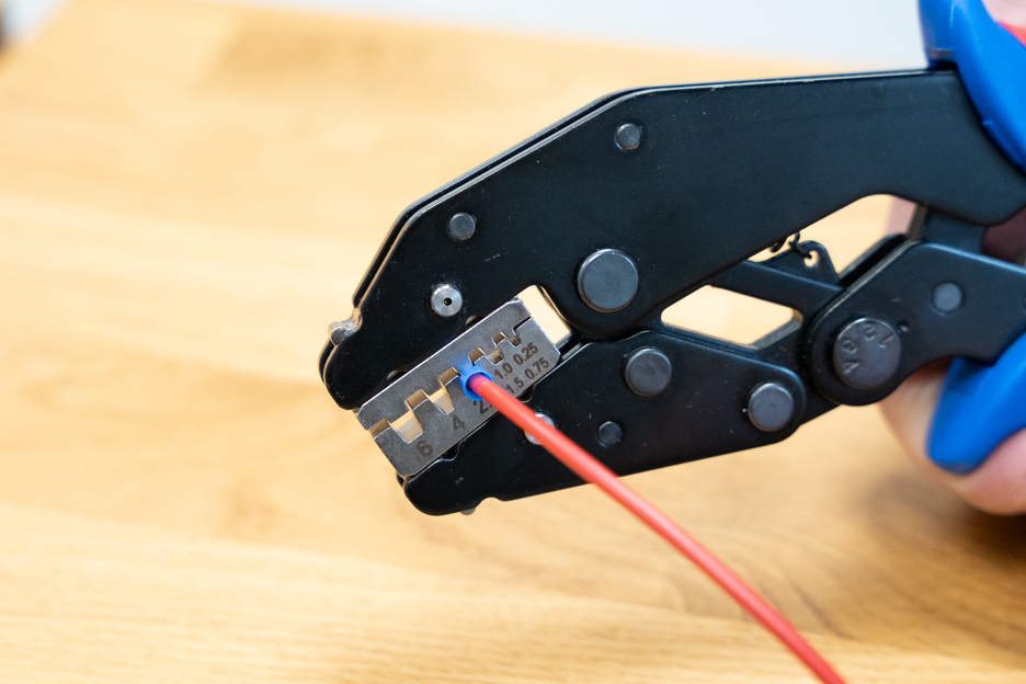Crimping tool ERGO