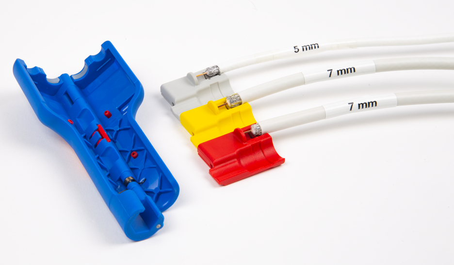 同轴线缆剥线钳No.1 F Plus — 适用于螺纹式连接器 | for skinning and stripping coaxial cables incl. untwisting aid