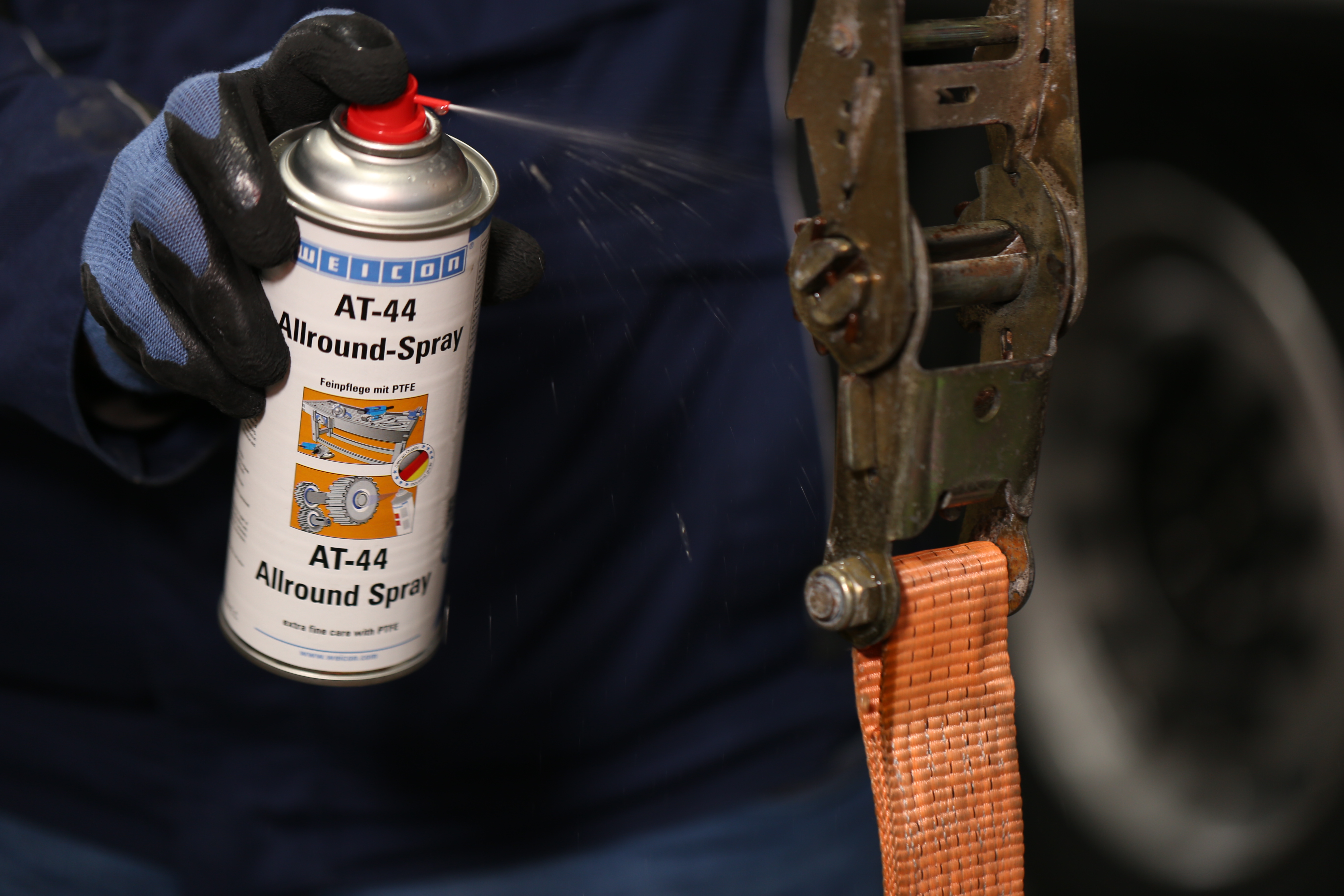 AT-44 多功能喷剂 | 含PTFE的万用润滑油