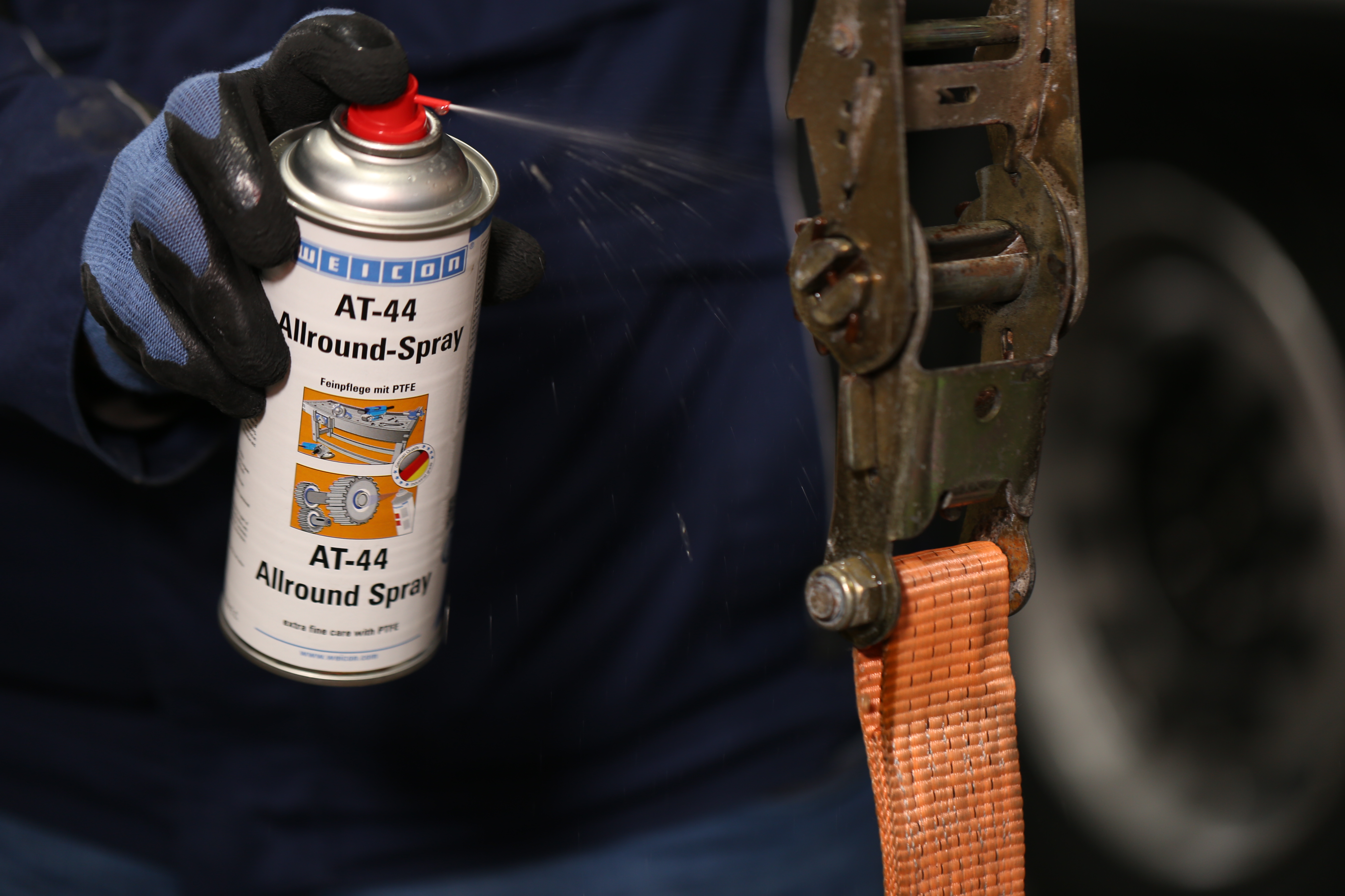 AT-44 多功能喷剂 | lubricating and multifunctional oil with PTFE