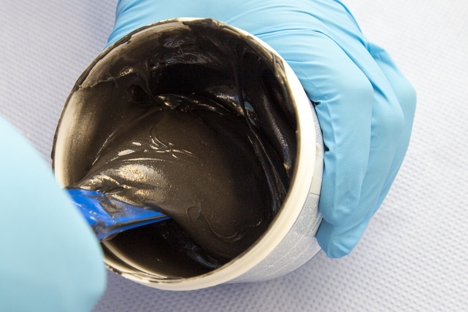 WEICON 钢铁快速修补剂 SF | steel-filled epoxy resin system for repairs and moulding DNV-certified