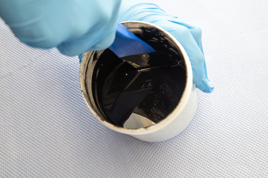 WEICON 钢铁修补剂 WR | steel-filled liquid epoxy resin system for casting and gap compensation