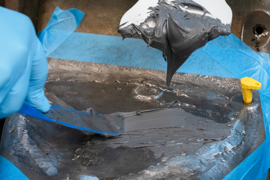 WEICON 耐高温钢铁修补剂 HB 300 | high-temperature-resistant epoxy resin system for repairs and moulding