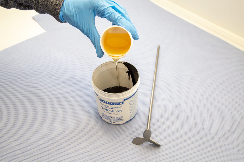 WEICON 钢铁修补剂 WR | steel-filled liquid epoxy resin system for casting and gap compensation
