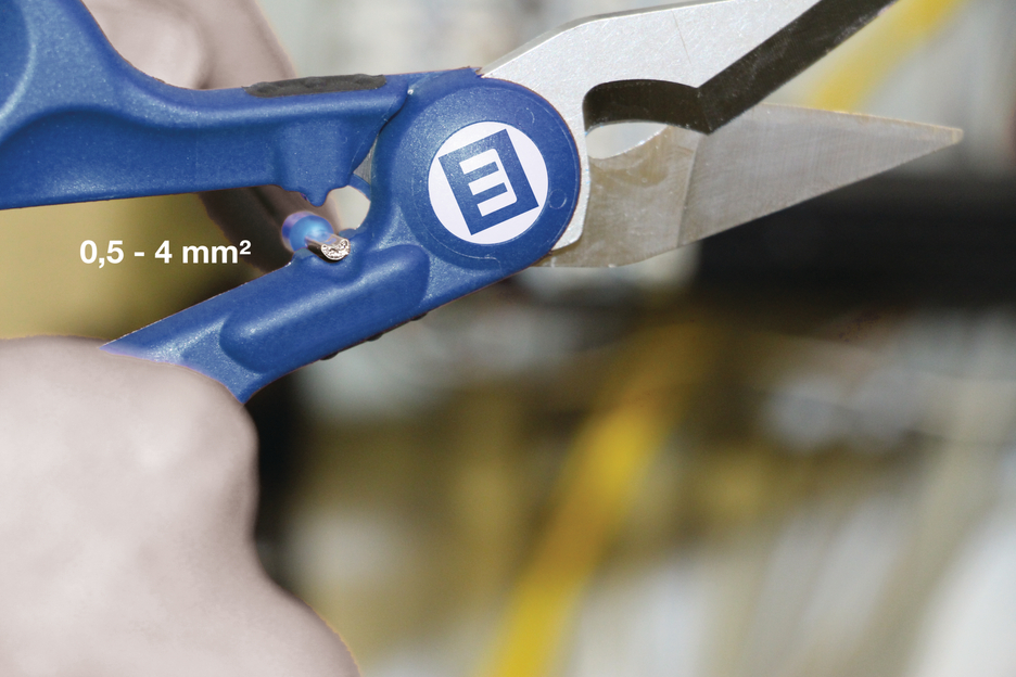 No.35 电缆剪 | with 2-component handles for more safety incl. stripping and crimping function