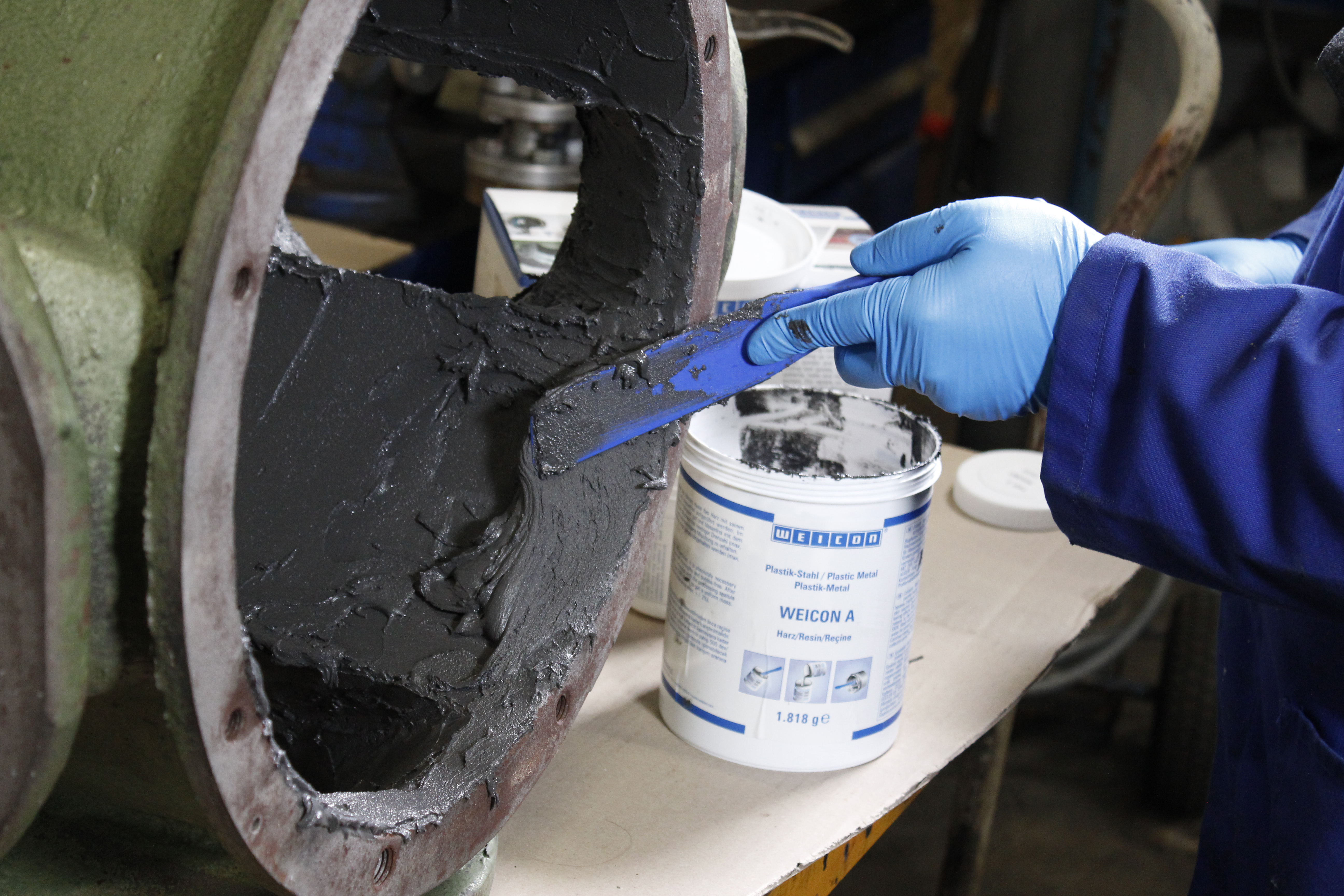 WEICON A | 钢填充环氧树脂产品，用于维修和间隙填充，DNV GL 船级社认证